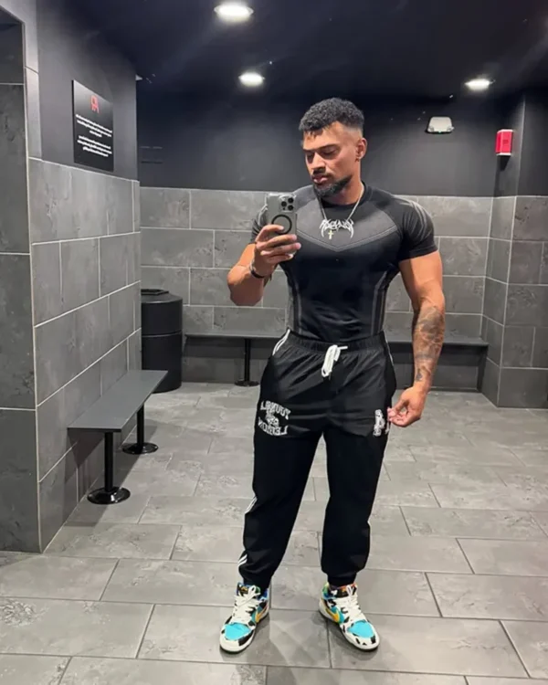 2025 YOUNG New MEN fitness clothing sports T-shirt tights men high elastic training clothing short sleeve men's fitness clothing - Image 3