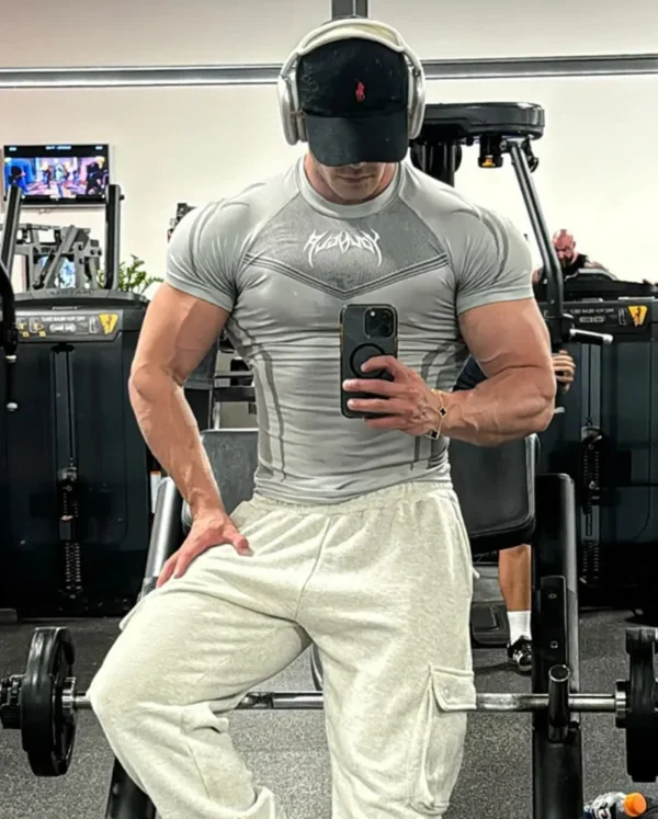 2025 YOUNG New MEN fitness clothing sports T-shirt tights men high elastic training clothing short sleeve men's fitness clothing - Image 2