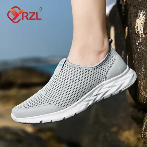 ⁦YRZL Men's Sneakers Breathable Mesh Men Casual Shoes Outdoor Non-Slip Big Size Loafers Walking Lightweight Male Tennis shoes⁩ - الصورة ⁦4⁩