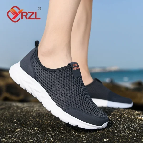 ⁦YRZL Men's Sneakers Breathable Mesh Men Casual Shoes Outdoor Non-Slip Big Size Loafers Walking Lightweight Male Tennis shoes⁩ - الصورة ⁦3⁩
