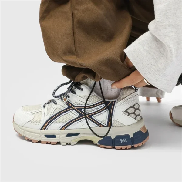 ⁦High Quality New Sneakers Men Women Fashion Casual Shoes with Neutral Anti Slip Anti Odor Performance Hot Selling Retro Run Shoe⁩ - الصورة ⁦5⁩