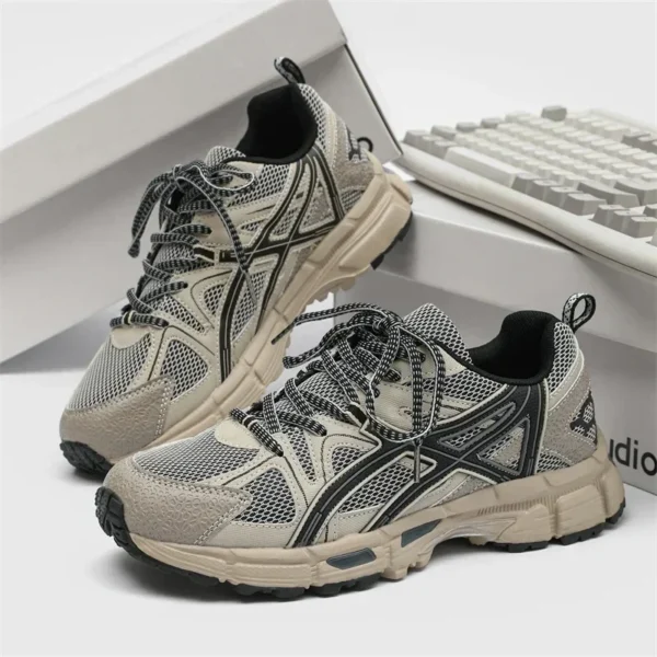 ⁦High Quality New Sneakers Men Women Fashion Casual Shoes with Neutral Anti Slip Anti Odor Performance Hot Selling Retro Run Shoe⁩ - الصورة ⁦2⁩