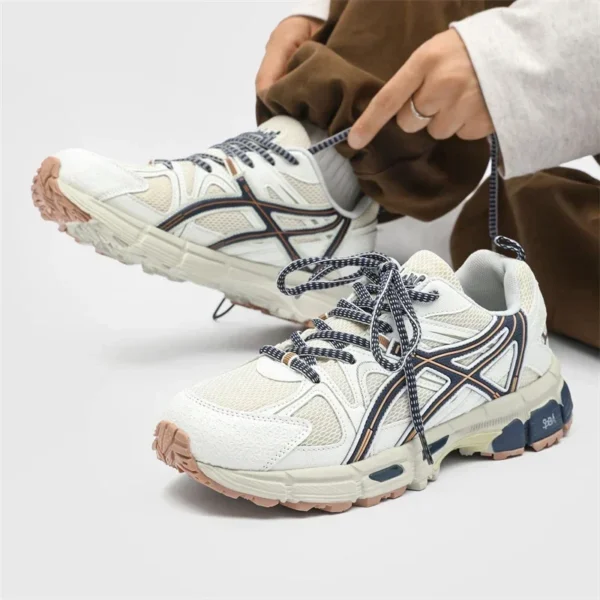 ⁦High Quality New Sneakers Men Women Fashion Casual Shoes with Neutral Anti Slip Anti Odor Performance Hot Selling Retro Run Shoe⁩ - الصورة ⁦4⁩