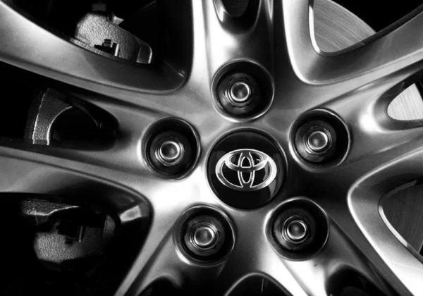 65mm Car Wheel Center Hub Caps Sticker for Camry Highlander Corolla Rav4 Tundra Crown Land Cruiser Tacoma Accessories - Image 6