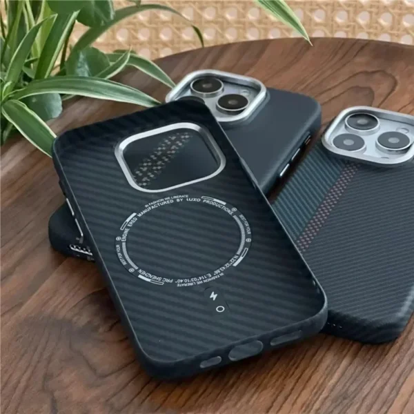 Geometric Carbon Fiber texture 3D Relief Magsafe case for iphone 13 15 14 12 pro 16 17 Pro Max Wireless Charging hard Case cover - Image 4