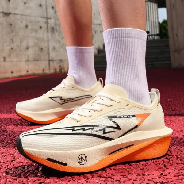 ⁦Speciality Carbon Plate Sports Running Shoes Marathon Air Cushion Men Breathable Lightweight Women Comfortable Nonskid Sneakers⁩ - الصورة ⁦6⁩