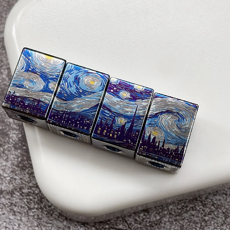 1PC Van Gogh Starry Night Titanium Alloy EDC Knife Bead Paracord Bead Flashlight Key Chain Stress Relief Push Card Pendant - الصورة 2