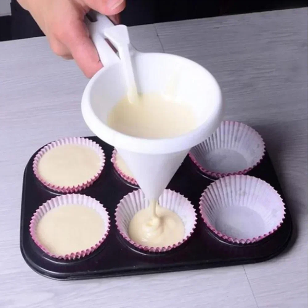 Adjustable Baking Batter Dispenser Funnel Anti-drip Food Grade Plastic Funnel For Cupcake Muffin Chocolate Jelly DiyBaking Tools - الصورة 4