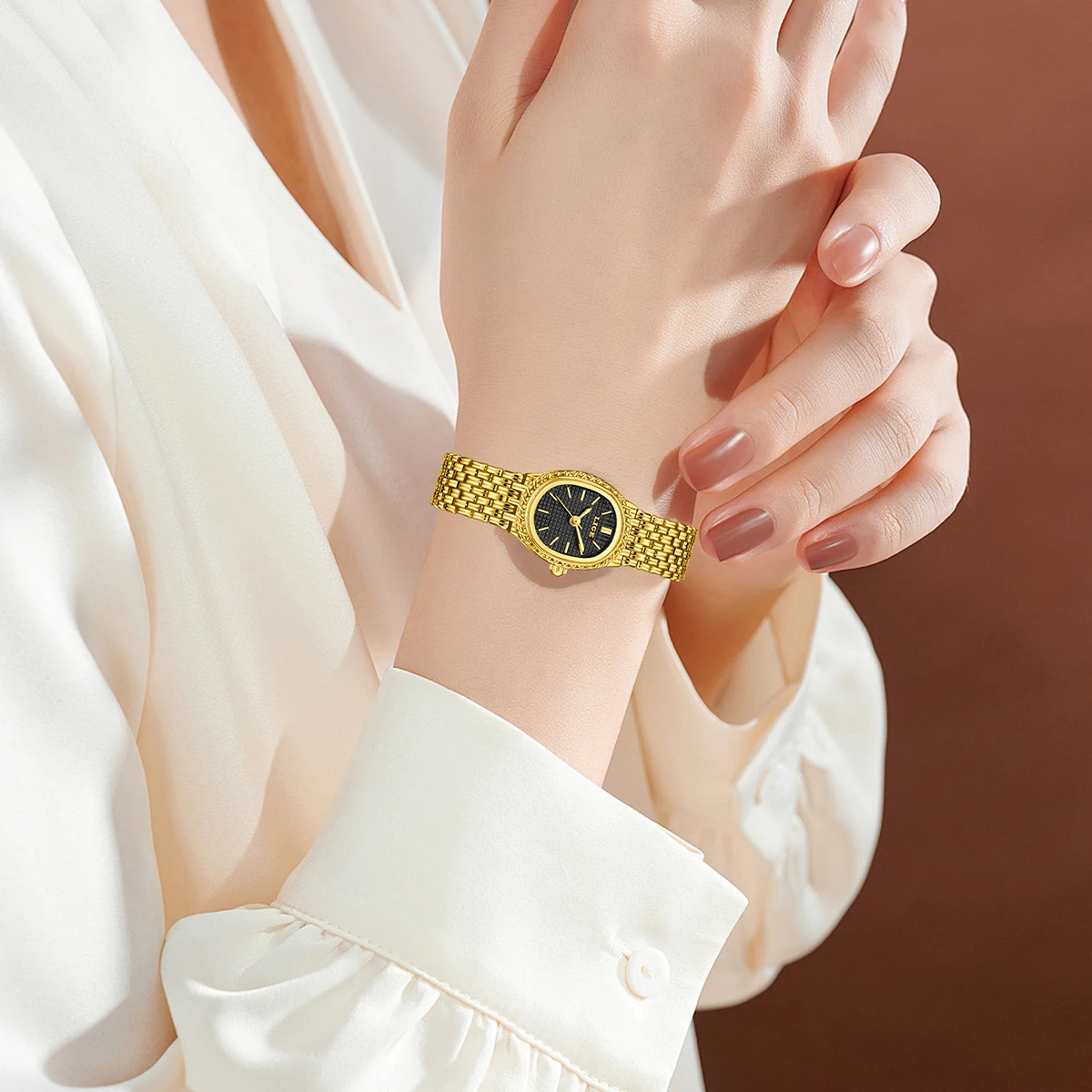 LIGE Golden Women Wristwatch Small Dial Ladies Gold Watch Bracelet Jewelry Quartz Lady Watch Compact Stylish Luxury Women Watch - الصورة 5