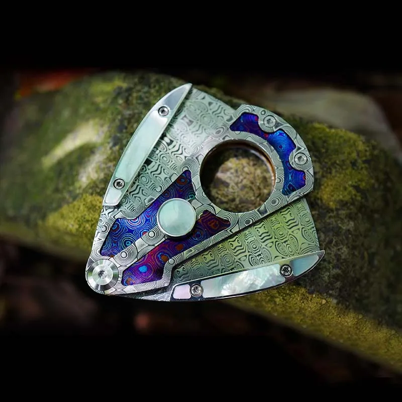 1PC Super Sharp Stainless Steel V-Shape Double Blade Folding Cigar Scissors Leather Case & Gift Box - الصورة 2