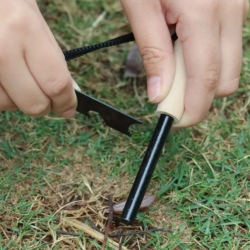 Bear Grylls Emergency Fire Starter Kit - Magnesium Flint Rod, Waterproof Firesteel for Camping Hiking Outdoor Survival - الصورة 4