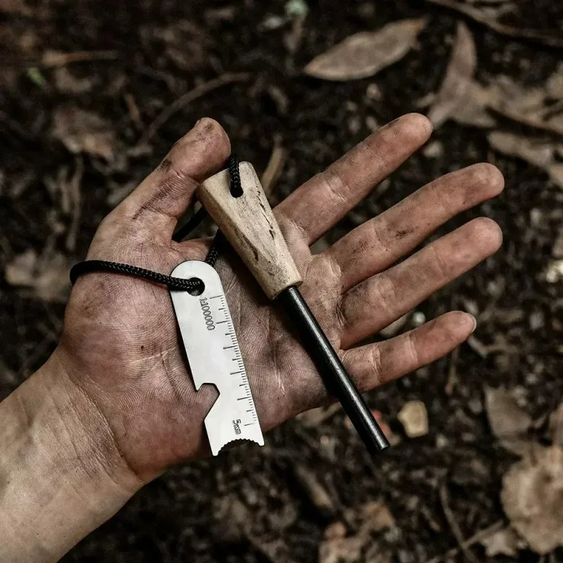 Bear Grylls Emergency Fire Starter Kit - Magnesium Flint Rod, Waterproof Firesteel for Camping Hiking Outdoor Survival - الصورة 2