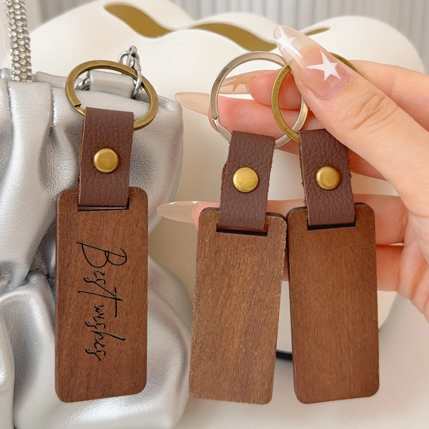 DIY Souvenir Blank Keychain Wooden PU Leather Strap Keyrings Car Pendant Handmade Keyring Jewelry Making Crafts Souvenir Gifts - الصورة 4