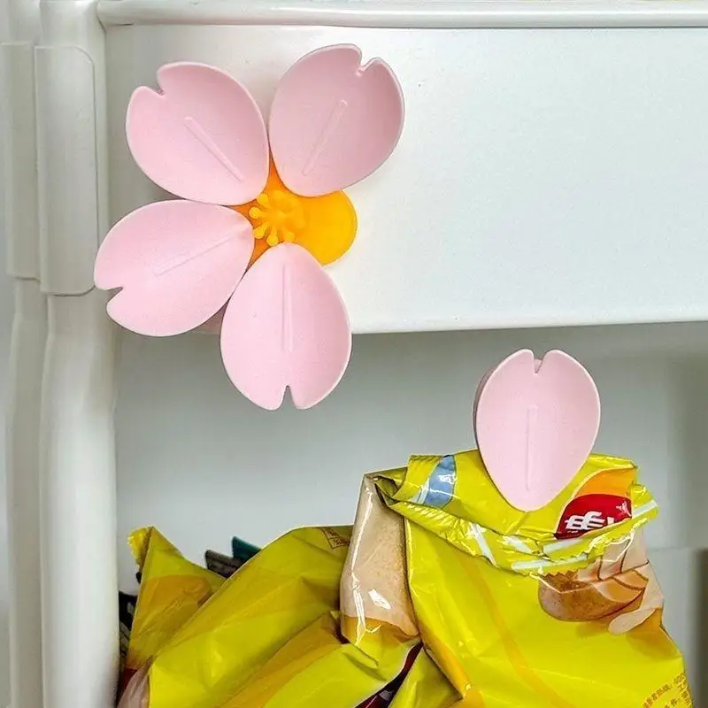 New Multifunctional Sakura Magnetic Clip Creative Kitchen Gadget Snack Sealer Food Storage Unique Petal Clip Home Fridge Magnet