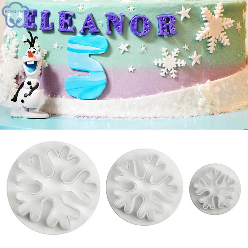 3 Pcs Snowflake Cookie Cutters Fondant Embossing Tool Christmas Snowflake Plunger Navidad Noel New Year 2024 Kitchen Gadgets - الصورة 2