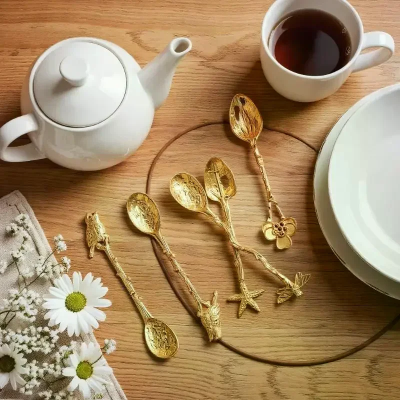 Retro Metal Coffee Spoon Dragonfly Branches Leaves Shape Ice Cream Cake Dessert Milk Mixing Spoon Kitchen Gadgets Tableware - الصورة 5