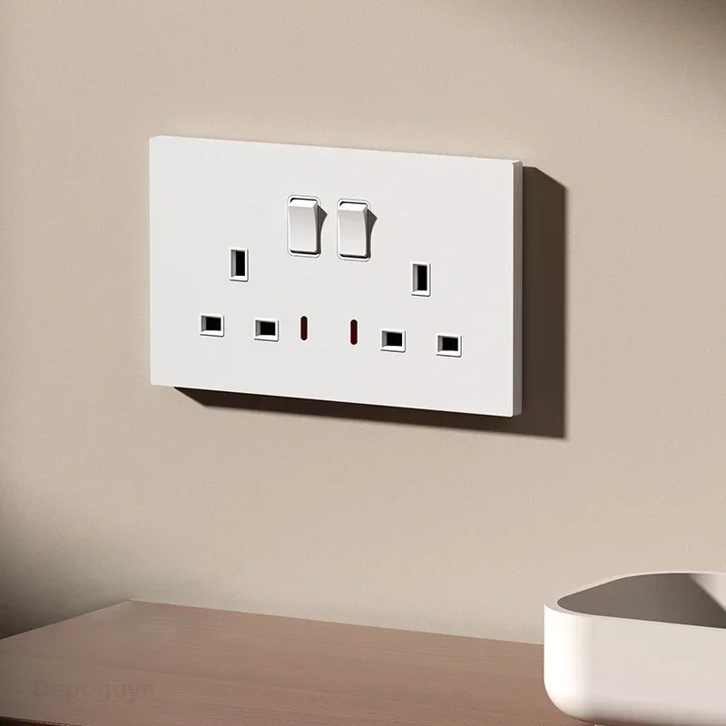 UK Standard Power Socket 13A Quick charge Plug 20W Smart Type-C Wall Outlet,220V Electrical Universal Wall Light 2way Switch - الصورة 6