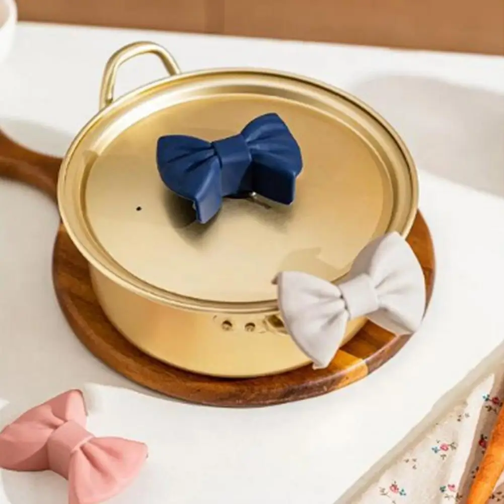 Kitchen Pot Clip Silicone Pot Holders with Non-slip Grip Anti-scald Handle Covers for Hot Cookware Kitchen Gadgets with Bow