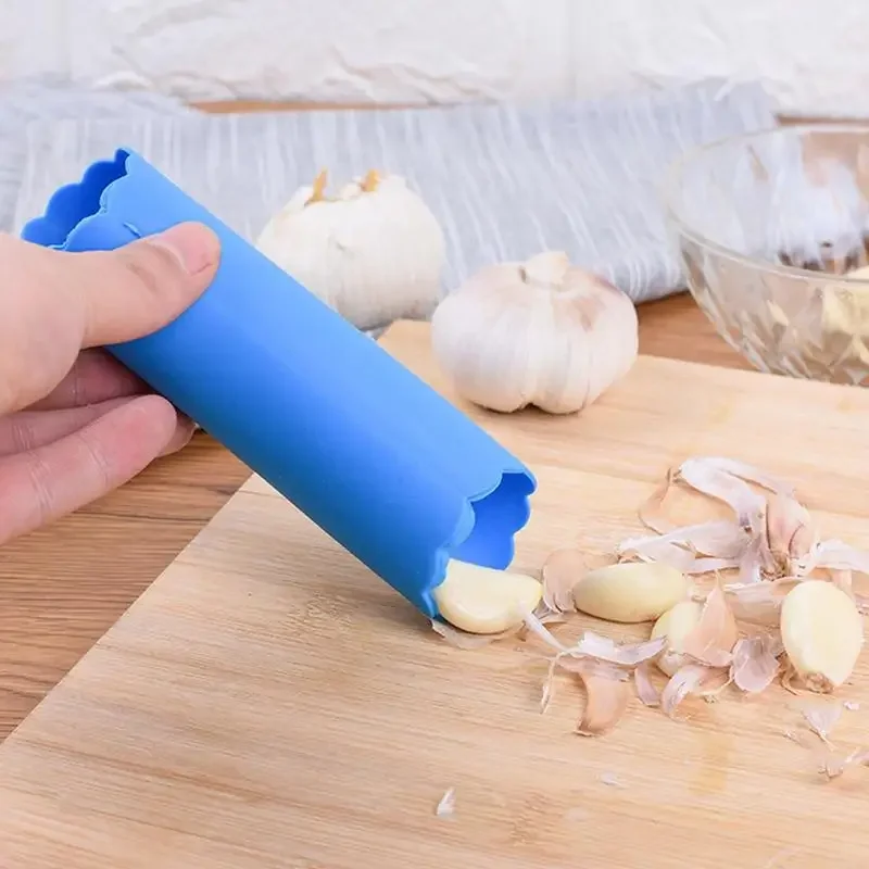 Creative household goods practical kitchen daily necessities home daily necessities garlic peeler Kitchen Food Gadgets - الصورة 4