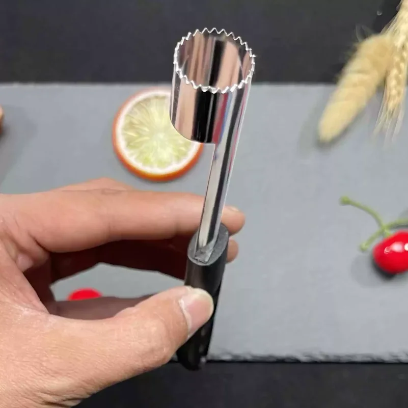 Pear Corer for Apple Core Remover Fruit Slicers Cutter Black Stainless Steel Kitchen Tool Home Gadgets Kichen Accessories - الصورة 2