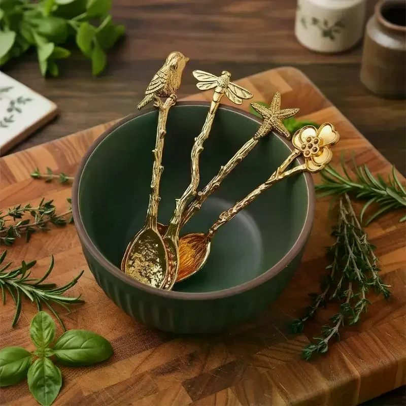 Retro Metal Coffee Spoon Dragonfly Branches Leaves Shape Ice Cream Cake Dessert Milk Mixing Spoon Kitchen Gadgets Tableware - الصورة 3