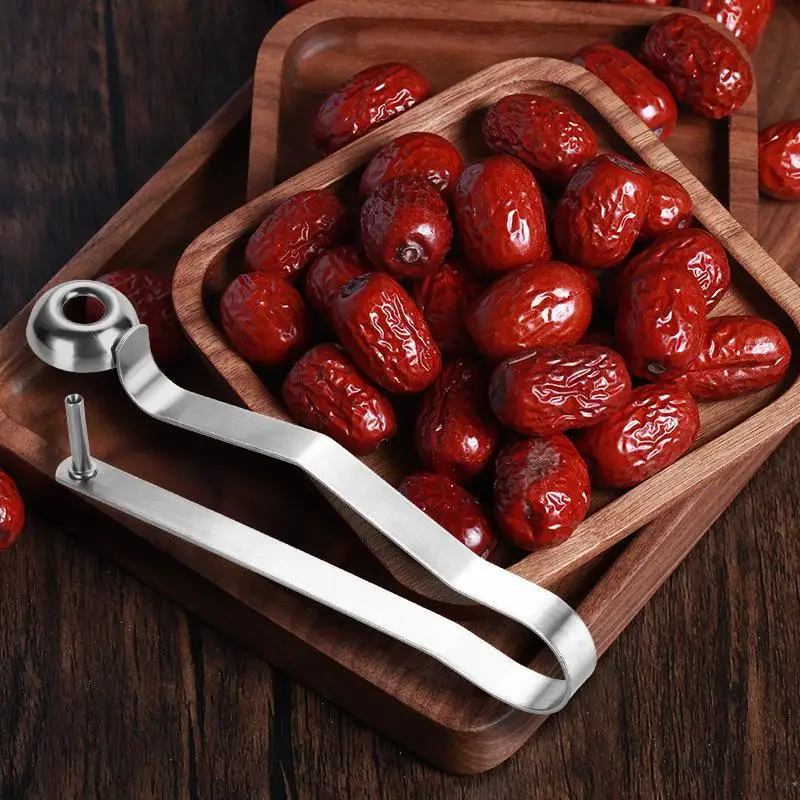 Stainless Steel Cherry Seed Remover Cutter Kitchen Gadgets Vegetable Tool Apples Red Dates Corers Twist Fruit Core Remove Pit - الصورة 6